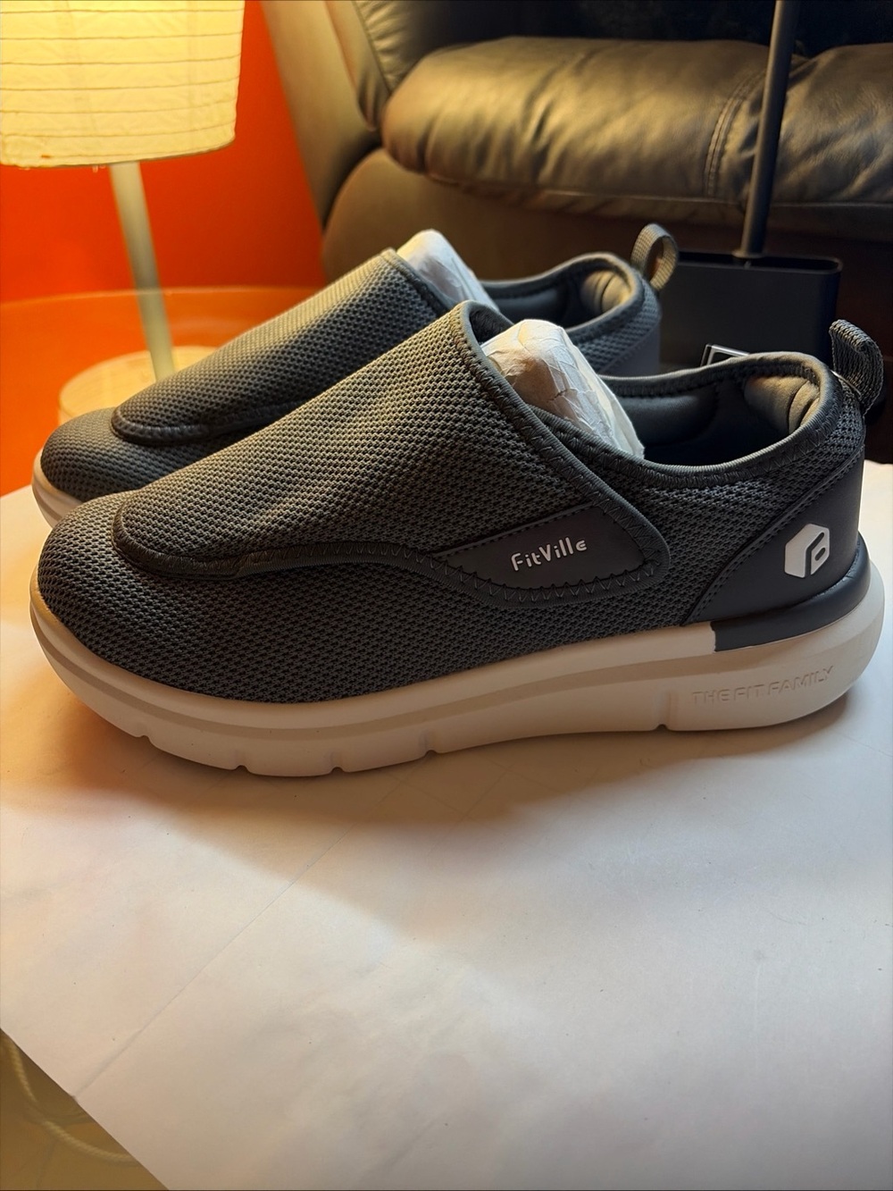 FitVille Men's Wide Shoes Soft Slippers Adjustable Walking Shoes Size 10W